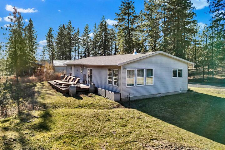 Property Photo: 16309 S Cheney Spokane Rd WA 99004