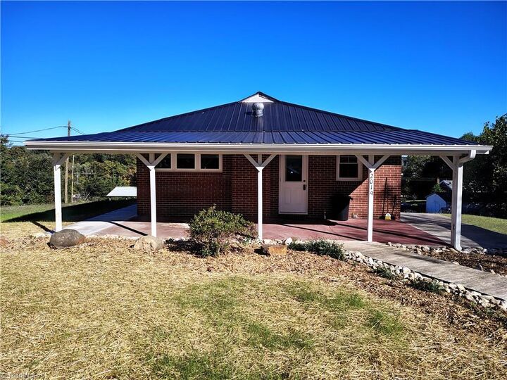 Property Photo: 2019 Woodland Drive NC 27030