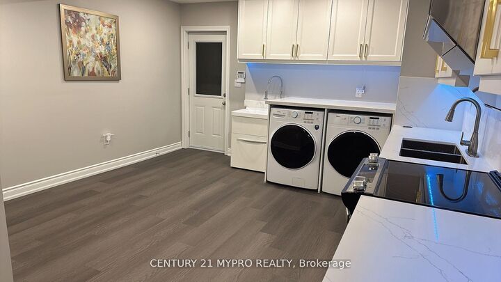 Property Photo:  62 Willow Street Basemen  ON L6E 0W1 