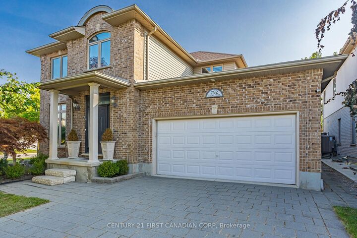 Property Photo: 792 Redtail Trail ON N6H 5X3