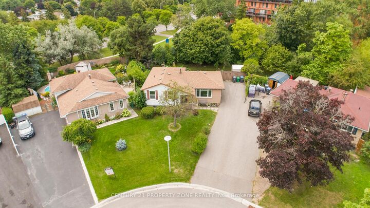 29 Finchley Crescent  Brampton ON L6T 3P5 photo