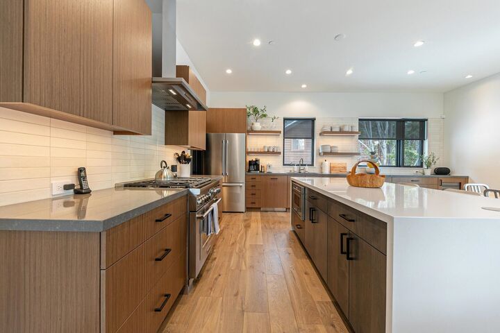Property Photo: 100 Suffolk Place CA 96143-4251