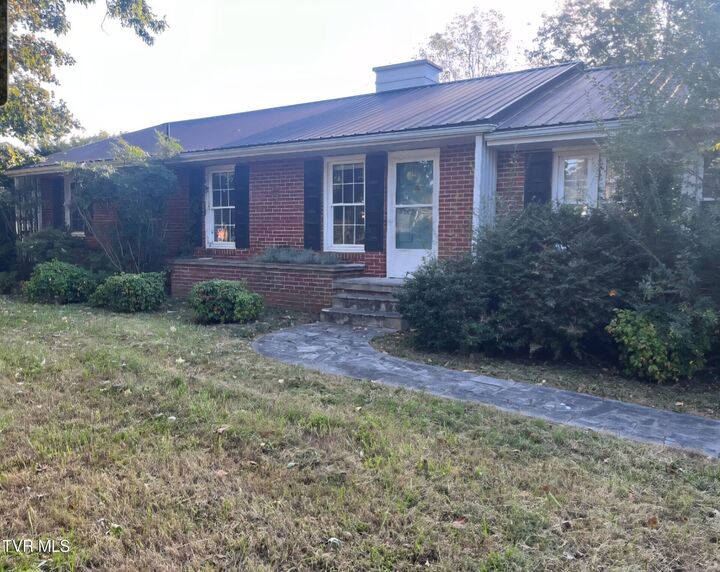 209 Forest Hills Drive Drive  Greeneville TN 37745 photo