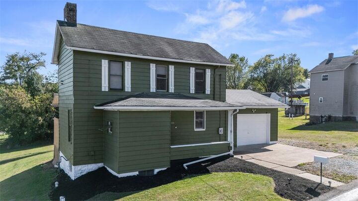 Property Photo: 214 Wood St PA 15089