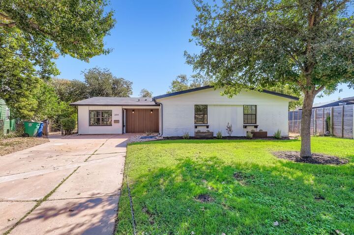Property Photo: 2014 Hardy Circle TX 78757