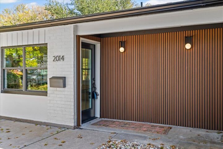 Property Photo: 2014 Hardy Circle TX 78757