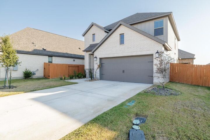 Property Photo:  317 Langhorne Bend  TX 78642 