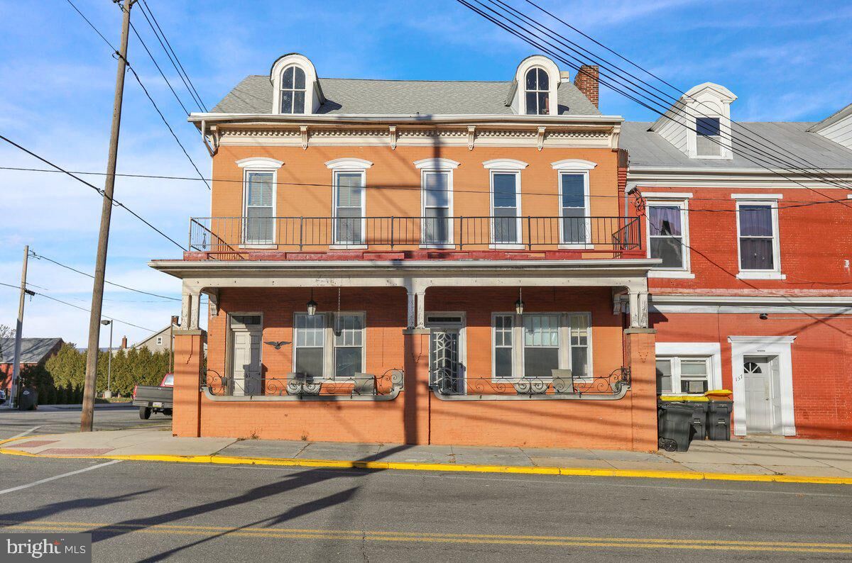 Property Photo: 161 W High Street PA 19567