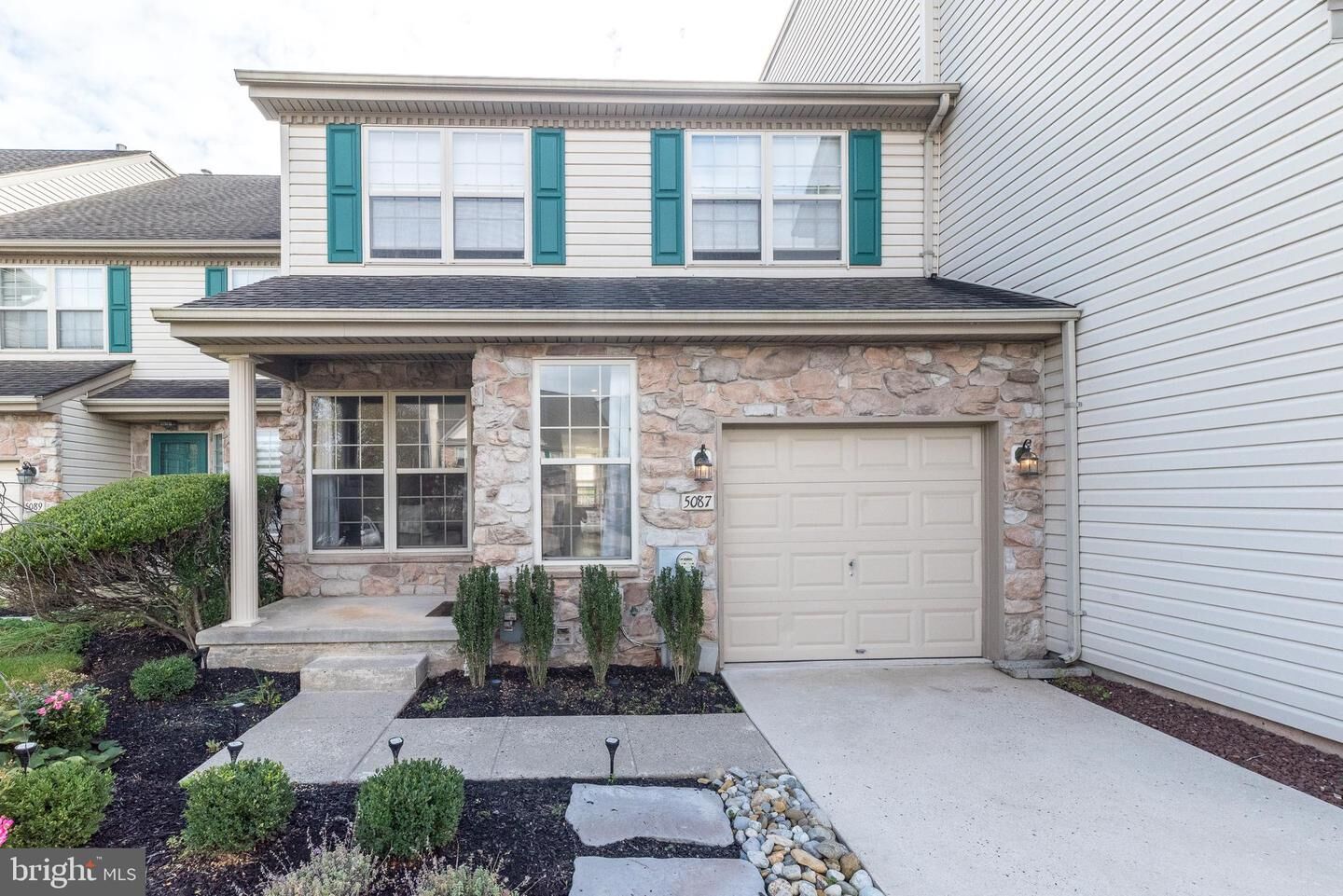 Property Photo: 5087 Beacon Hill Court PA 18902
