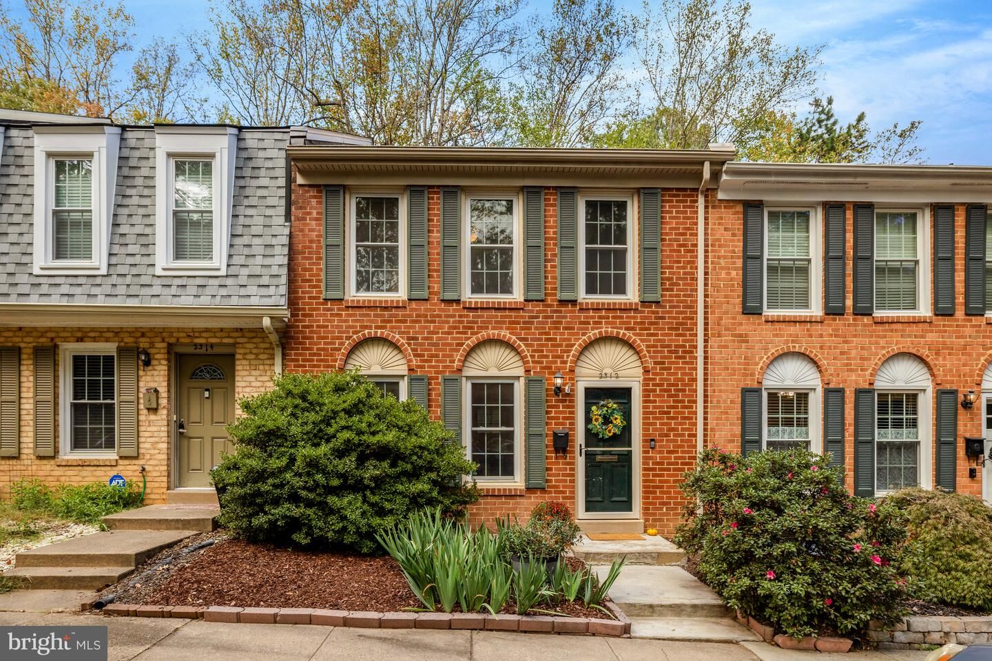 Property Photo: 2312 Horseferry Court VA 20191
