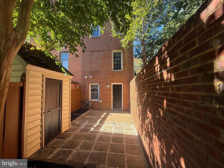 Property Photo: 811 College Avenue VA 22401