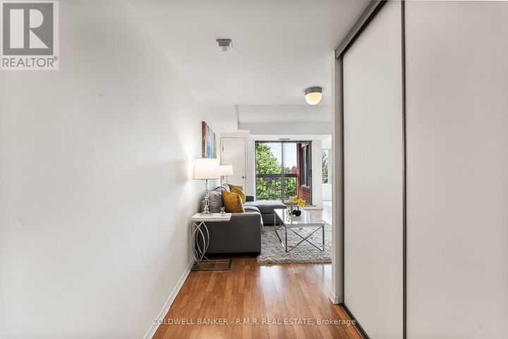 Property Photo:  600 Thornton Road North Ph2  ON L1J 6T6 