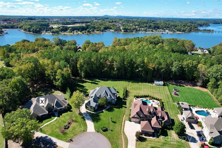 148 Castle Drive  Mooresville NC 28117 photo