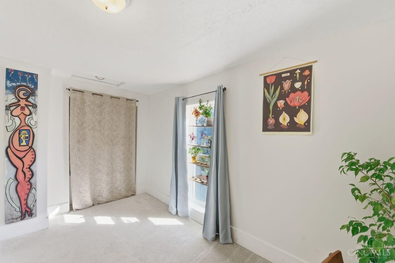 Property Photo:  6235 Desmond Street  OH 45227 