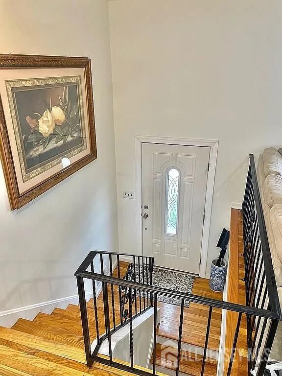 Property Photo:  178 N Grant Avenue N  NJ 07067 