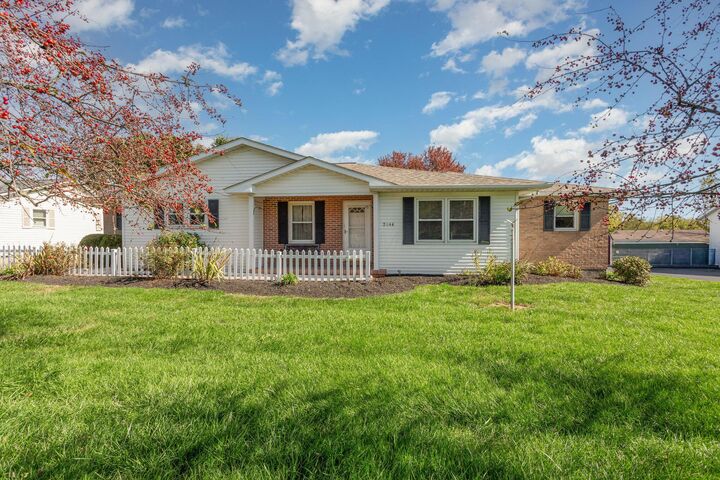 Property Photo: 2444 Sheridan Drive OH 43130