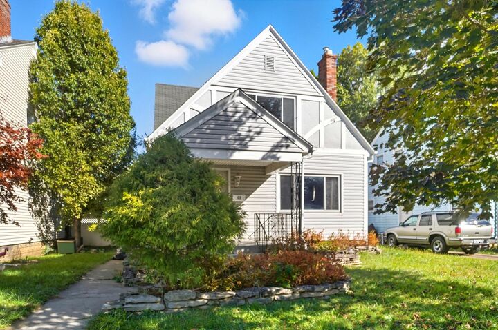Property Photo: 610 Salisbury Road OH 43204