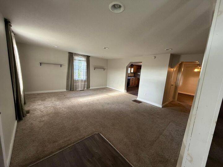Property Photo: 5735 Chillicothe Lancaster SW Road OH 43102