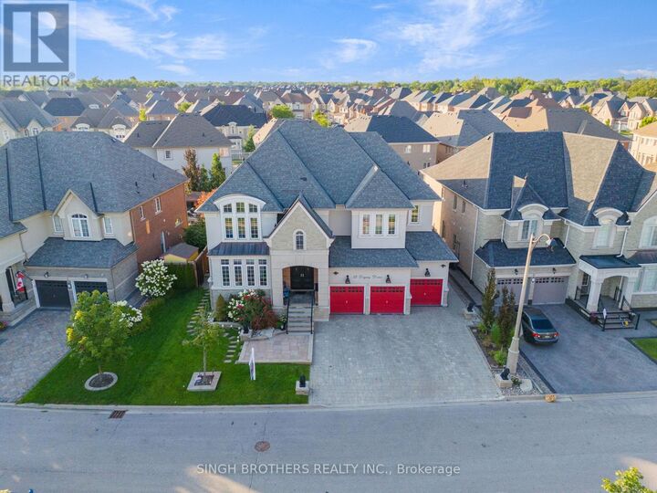 Property Photo:  15 Degrey Drive  ON L6P 3T6 