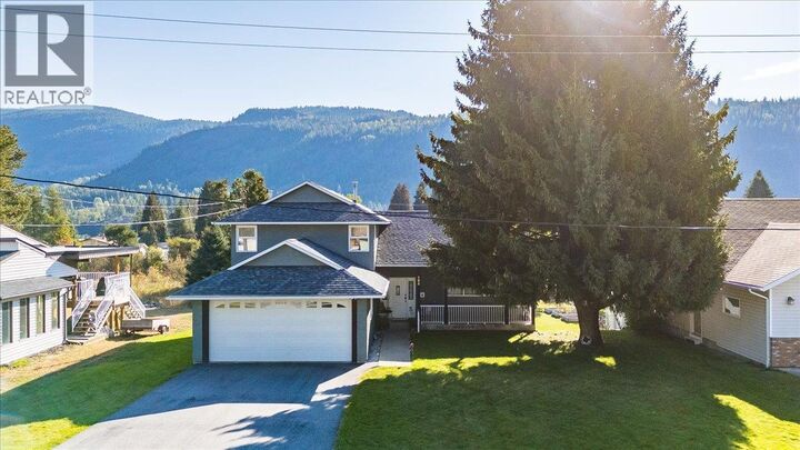 Property Photo: 408 Beresford Crescent BC V1N 3V5