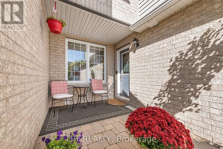 Property Photo:  16 Calaveras Avenue  ON K2J 4Z8 