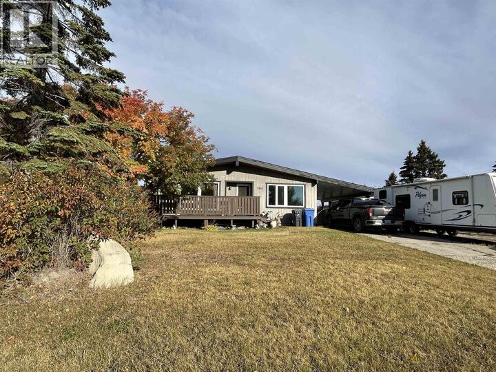 Photo de la propriété: 9308 112 Avenue BC V1J 2V9