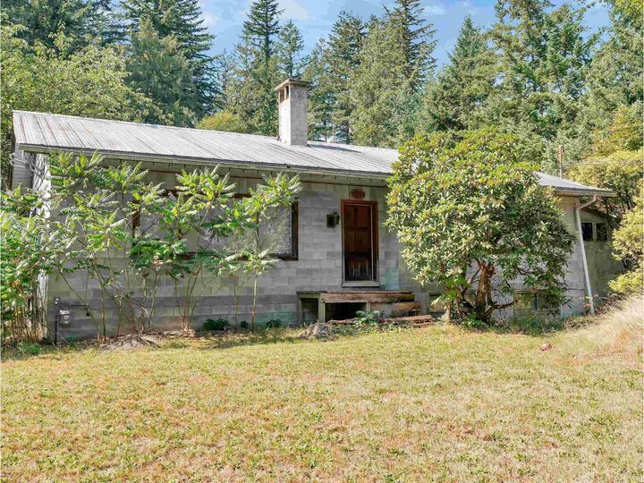 Property Photo: 20107 Beacon Road BC V0X 1L0