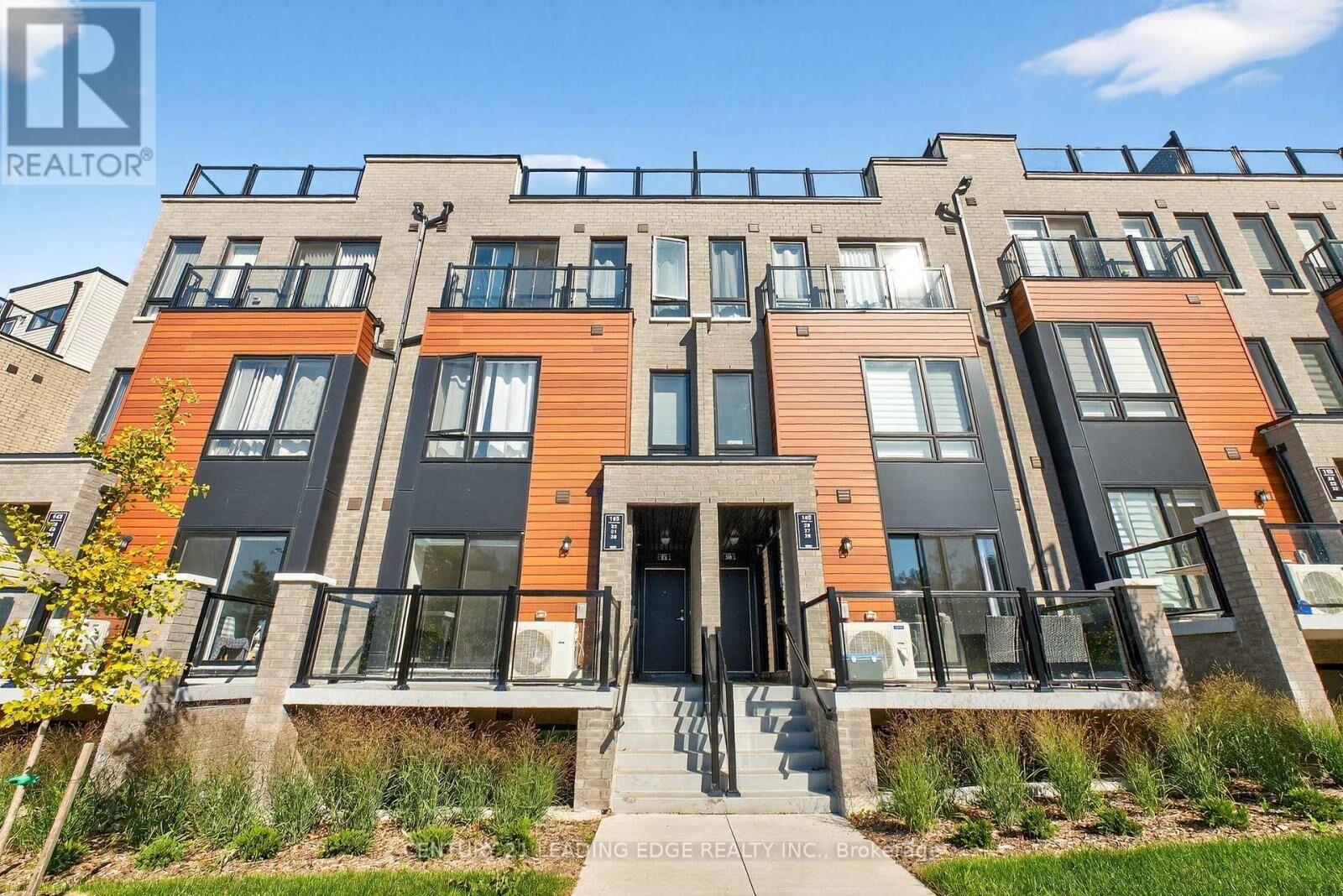 Property Photo: 145 Tapscott Road 32 ON M1B 1E7