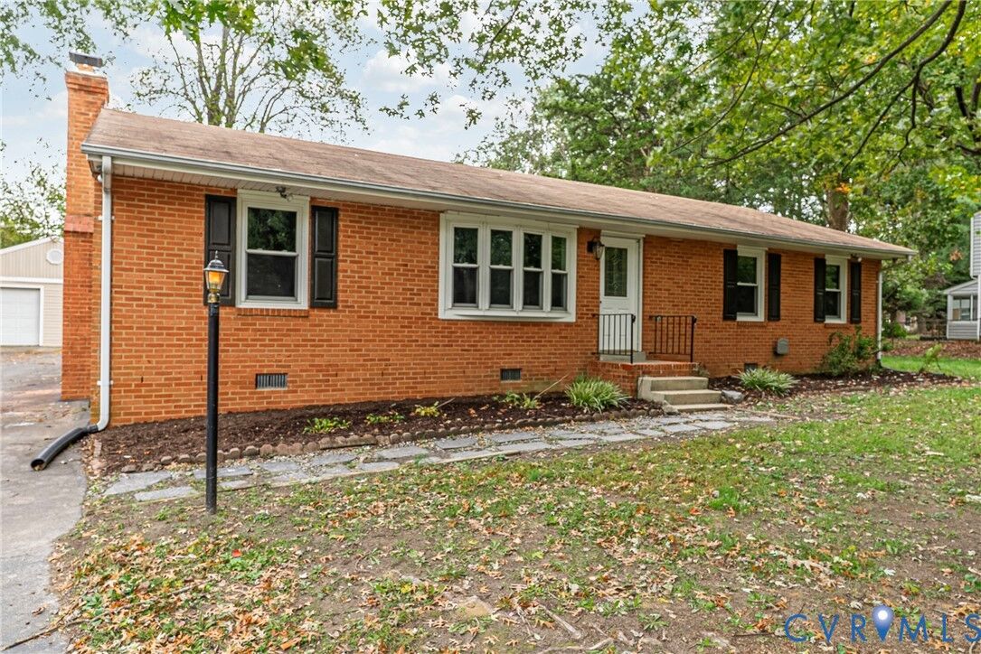 Property Photo: 7126 East Boulevard VA 23111