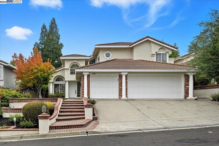 Property Photo: 234 Laurelglen Ct CA 94506