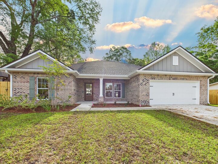 410 W Pine Street  Mary Esther FL 32569 photo