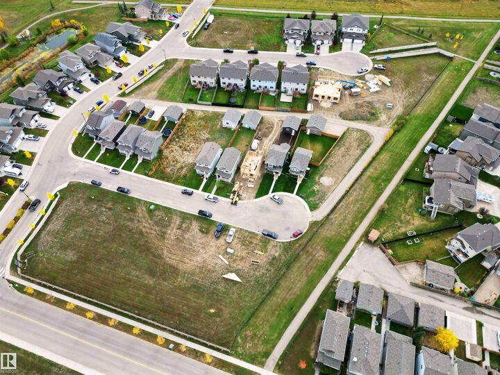 Property Photo:  4018 & 4020 42 Avenue  AB T7A 0B4 