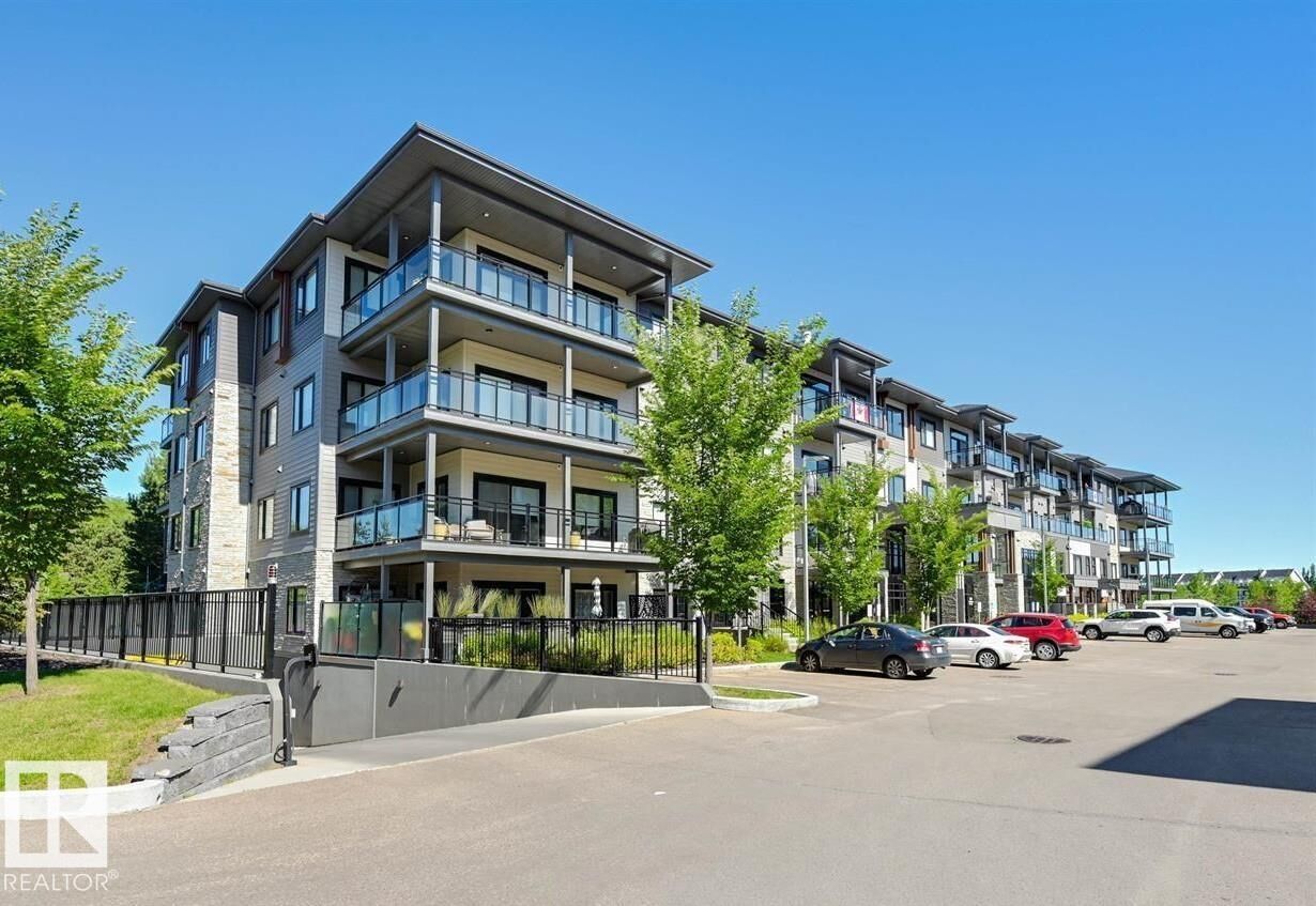 Property Photo: 528 Griesbach Parade Parade NW 206 AB T5E 6X2