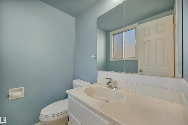 Property Photo:  10536 30 Avenue NW  AB T6J 2Y2 