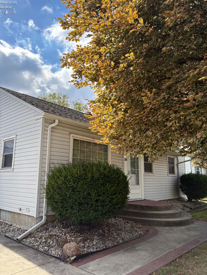 Property Photo:  29 Virginia Avenue  OH 44883 