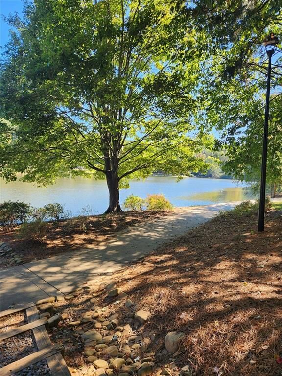 Property Photo: 327 Quail Run GA 30076
