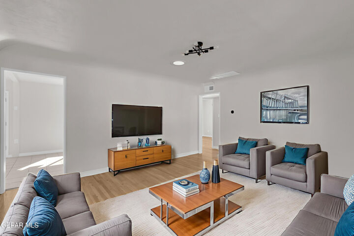 Property Photo: 7718 Parral Drive TX 79915