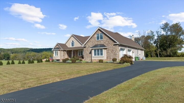 Property Photo:  4 Deer Ct  NJ 08848 