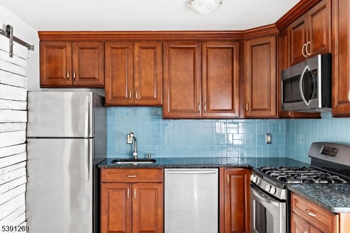 Property Photo: 523 Pitney Pl NJ 07960