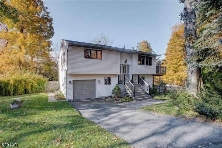 17 Amisa Ct  Vernon Twp. NJ 07422 photo
