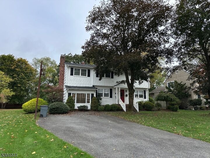 4 Reynolds Rd  Pequannock Twp. NJ 07440 photo