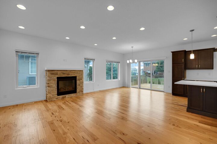 Property Photo:  2907 W 3rd Street  IA 50613 