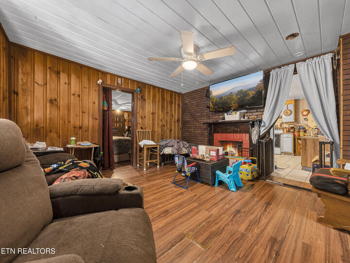 Property Photo: 4410 SE Mission Rd TN 37920