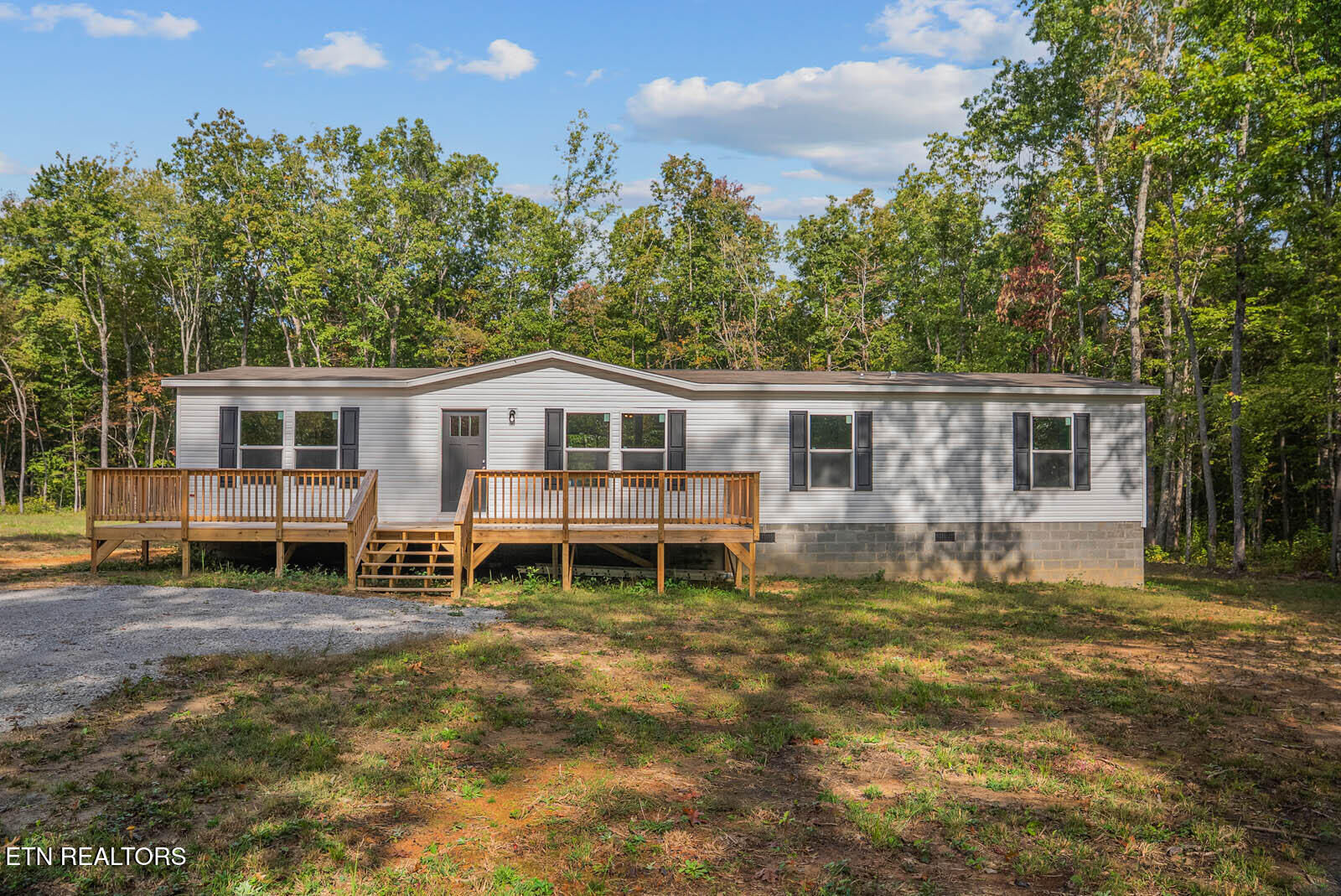 Property Photo:  16650 Highway 70 N  TN 38574 