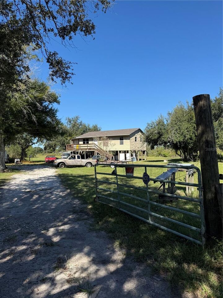 Property Photo: 5147 Palangos Drive FL 33982