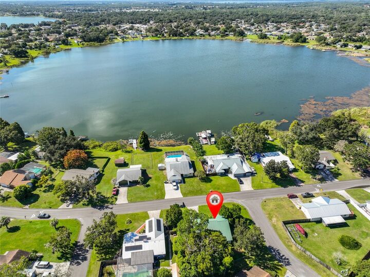 Property Photo: 128 Lake Thomas Drive FL 33880