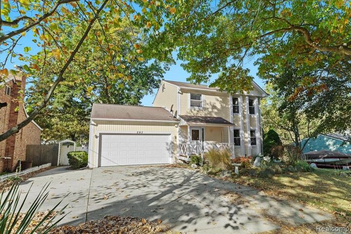 Property Photo:  293 Clairemont Drive  MI 48362 3617