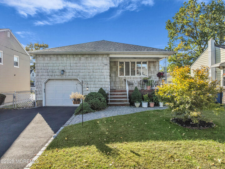 657 Summit Avenue  Kenilworth NJ 07033 photo