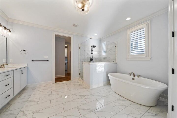 Property Photo: 1592 Exmoor Ln TN 38017
