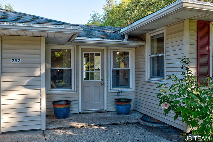 Property Photo: 257 Mae Rose Avenue MI 49424